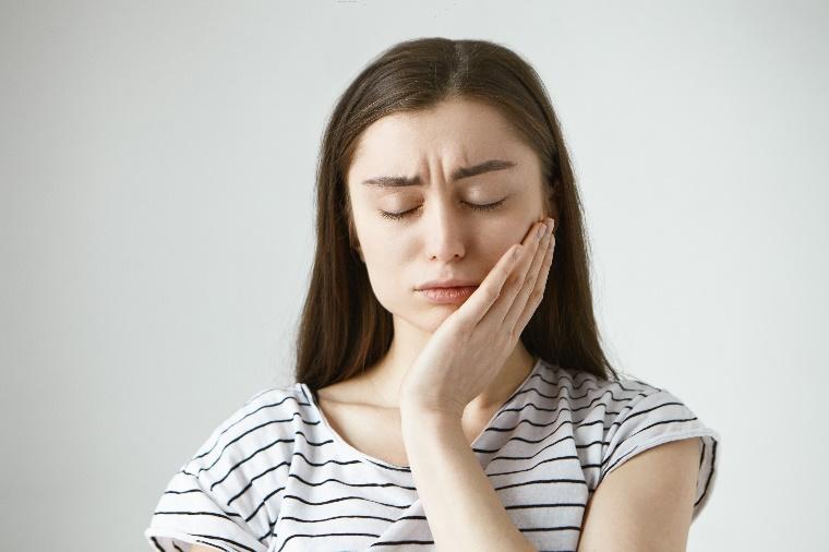 Penyebab Sakit Gigi dan Cara Mengatasinya