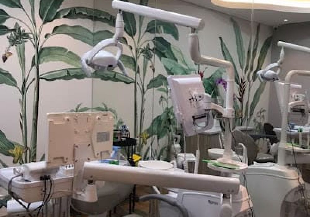 Happy Dental Clinic Supermal Karawaci 3