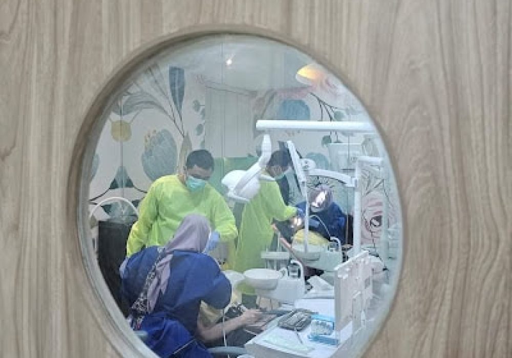 Happy Dental Clinic Trans Studio Mall Makassar 3